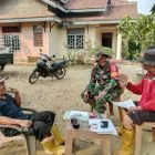 Hadir di Tengah Warga, Babinsa Koramil 416-07/Rimbo Bujang Bangun Kedekatan Lewat Silaturahmi di Desa Purwo Dadi