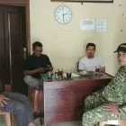 Babinsa Sungai Gurun Laksanakan Komsos Bersama Perangkat Desa dan Warga, Perkuat Keamanan Lingkungan