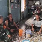 Babinsa Koramil 416-03/Sungai Bengkal Laksanakan Kunjungan Silaturahmi ke Rumah Warga Binaan