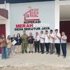 Progres Capai 100 Persen, Babinsa Dampingi Tim Verifikasi KDKMP di Desa Ulak Banjir Rambahan